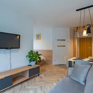 apartament-kilinskiego-17.szklarskaporebahotels.net/